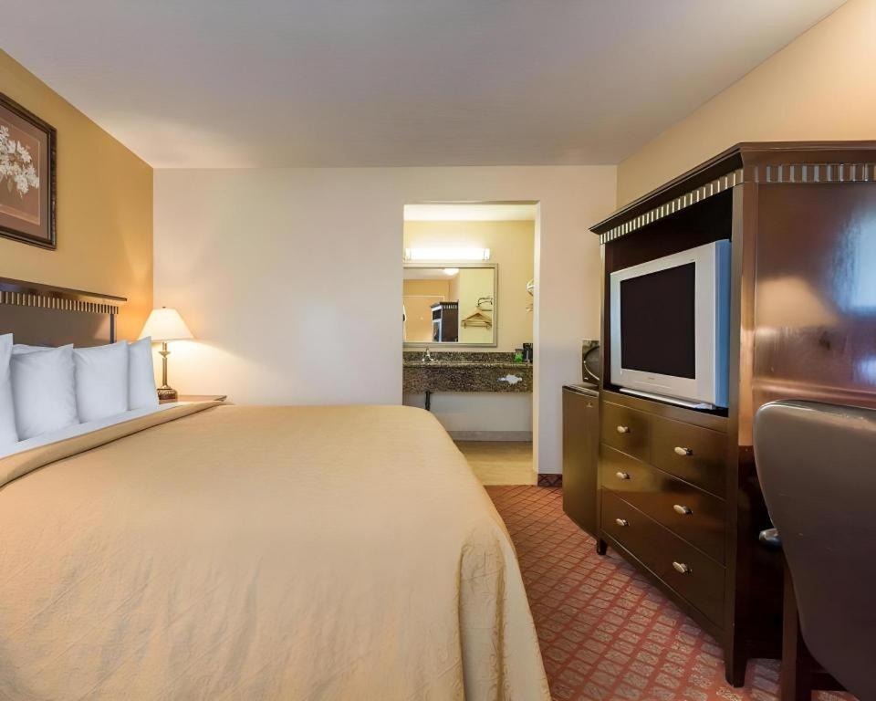Quality Inn San Bernardino Exterior foto